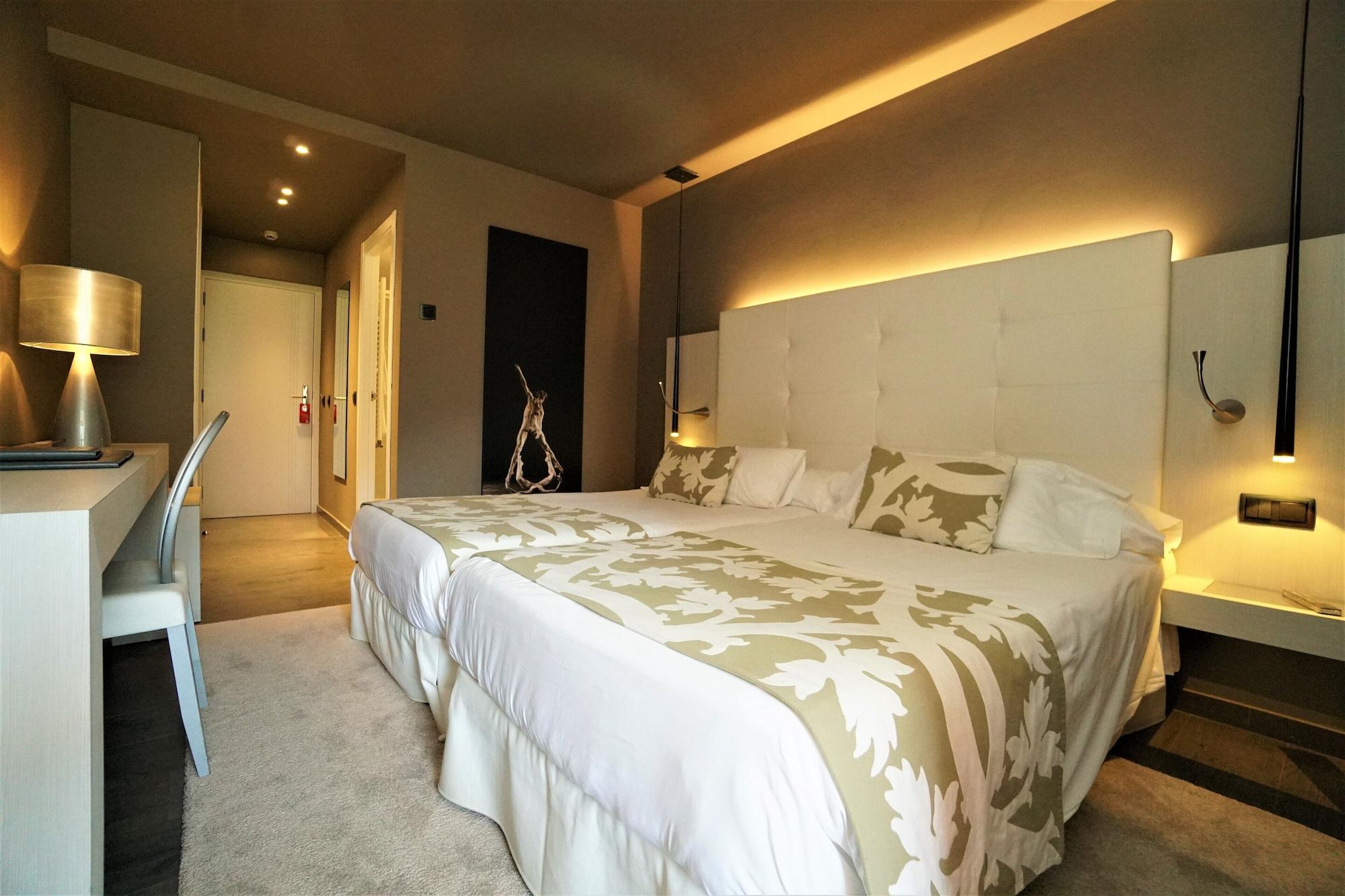 Xalet Bringue Hotel El Serrat Extérieur photo